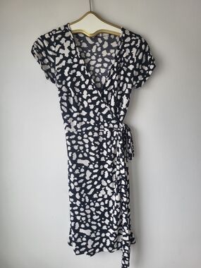 LOFT Black and White Printed Wrap Midi Classic Feminine  Dress